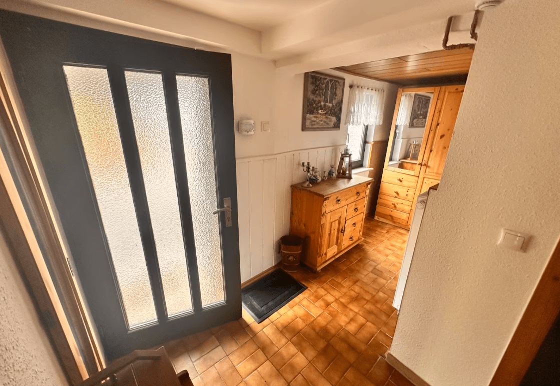 Küche & Hofeingang – Foto 3